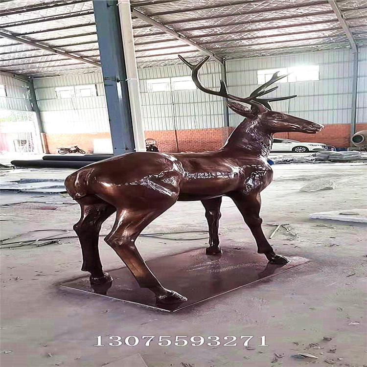 小鹿雕塑现货供应