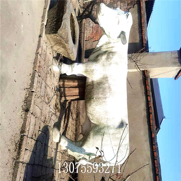 玻璃钢牛雕塑